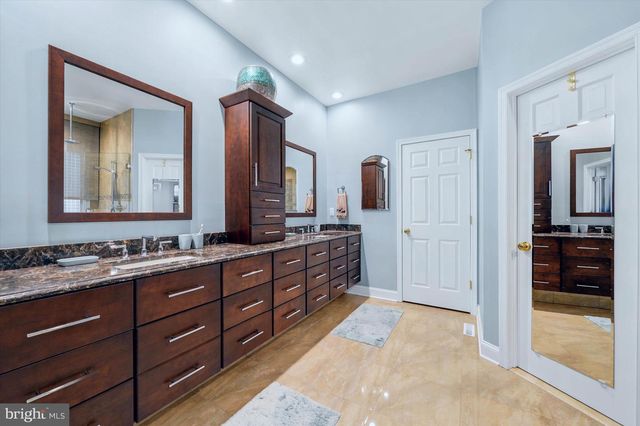 14 REESE DR, Newark, DE 19711