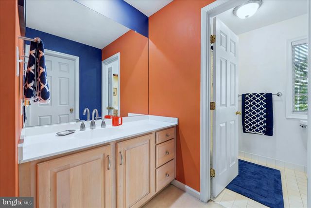 14 REESE DR, Newark, DE 19711