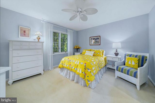 14 REESE DR, Newark, DE 19711