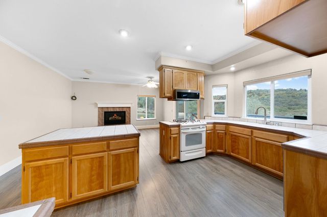 1261 Jurgens Rd, Rescue, CA 95672