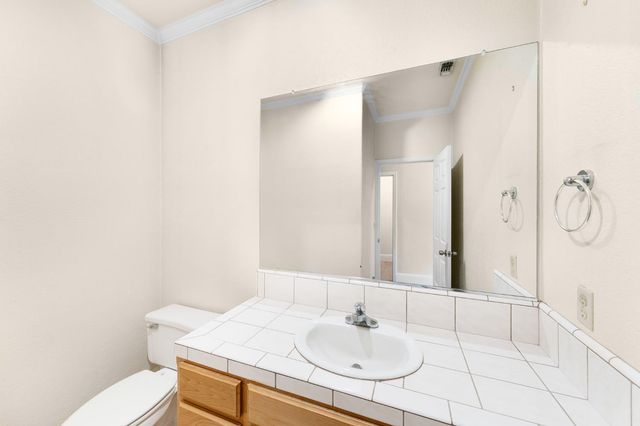 1261 Jurgens Rd, Rescue, CA 95672