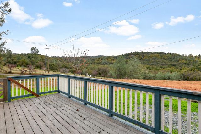 1261 Jurgens Rd, Rescue, CA 95672