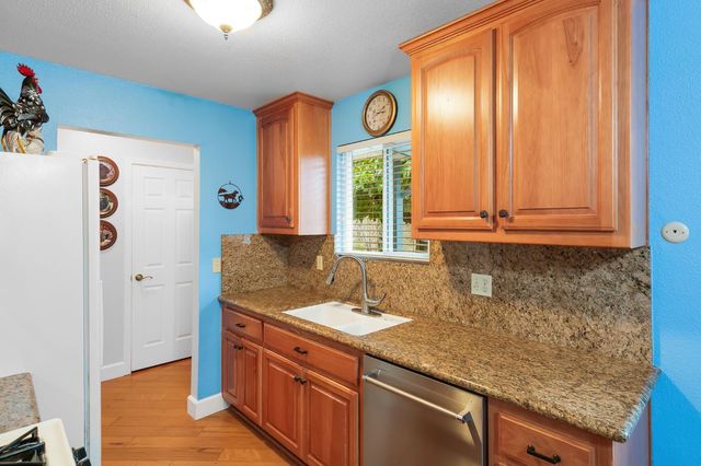 1261 Jurgens Rd, Rescue, CA 95672