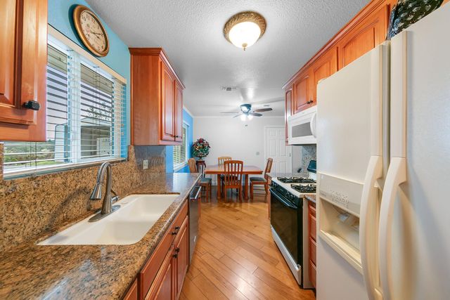 1261 Jurgens Rd, Rescue, CA 95672