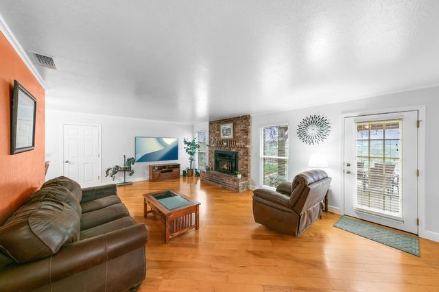 1261 Jurgens Rd, Rescue, CA 95672