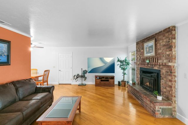 1261 Jurgens Rd, Rescue, CA 95672