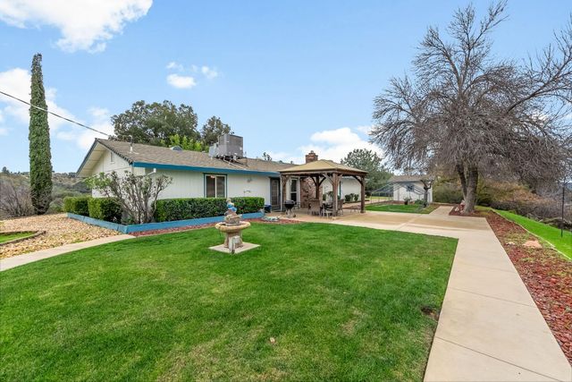 1261 Jurgens Rd, Rescue, CA 95672