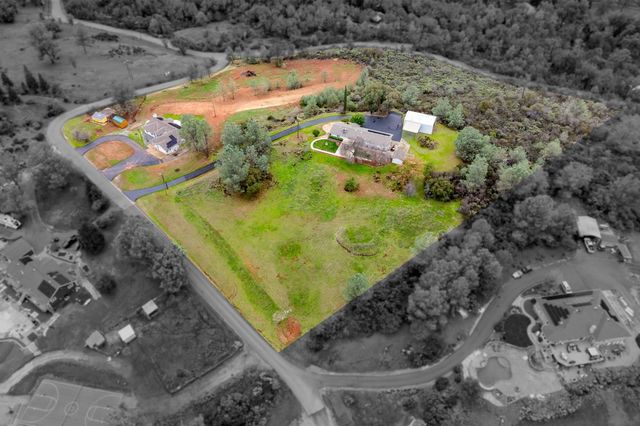 1261 Jurgens Rd, Rescue, CA 95672