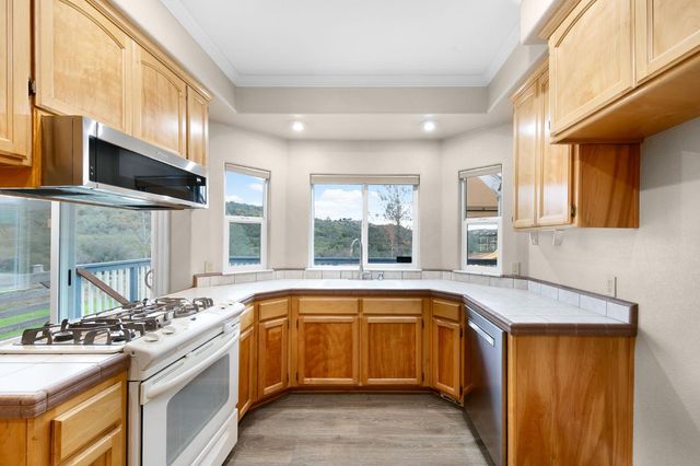 1261 Jurgens Rd, Rescue, CA 95672