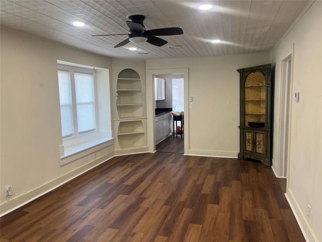 110 E Dewey Street, Shawnee, OK 74801