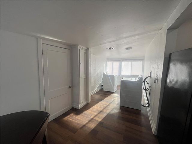 110 E Dewey Street, Shawnee, OK 74801