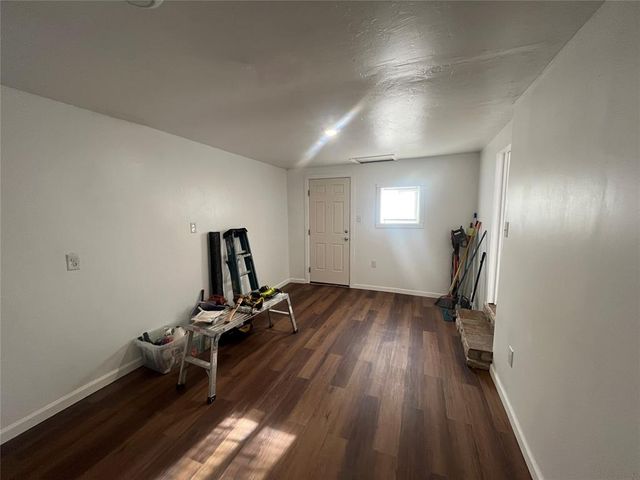 110 E Dewey Street, Shawnee, OK 74801