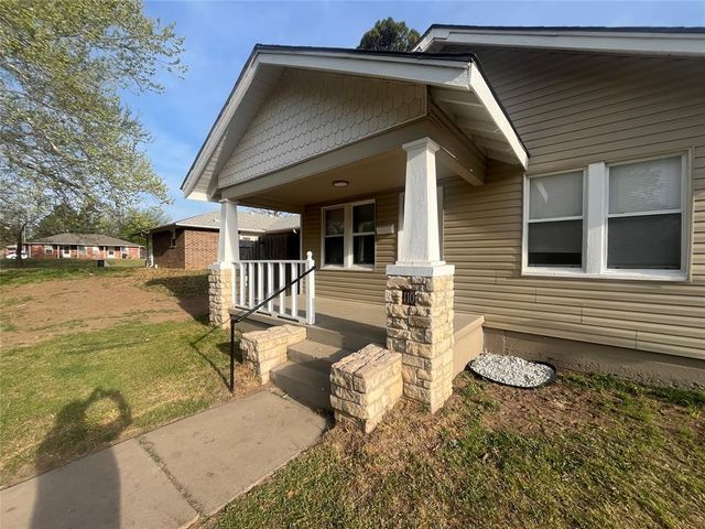 110 E Dewey Street, Shawnee, OK 74801