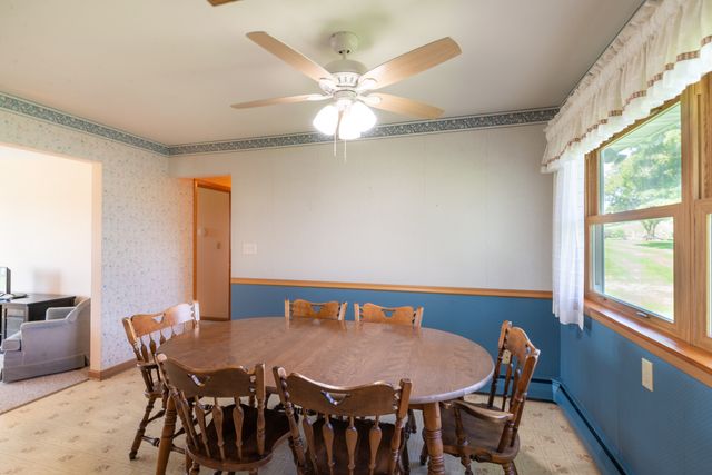 37310 87th Street, Burlington, WI 53105