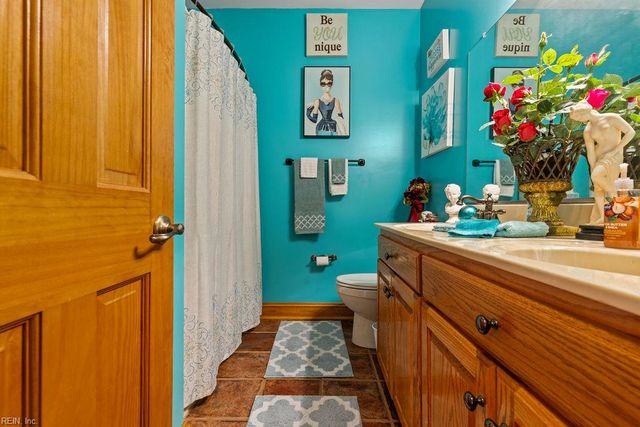 18212 Darden Scout RD, Courtland, VA 23837