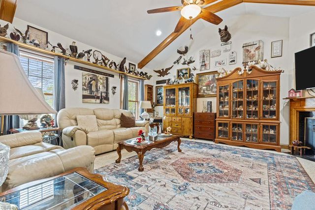 18212 Darden Scout RD, Courtland, VA 23837