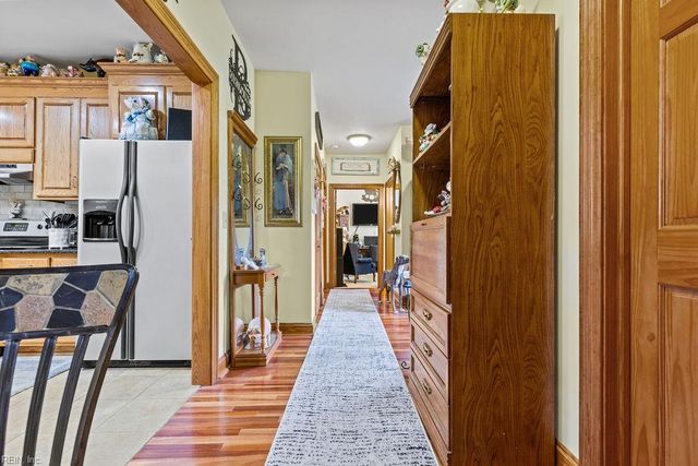 18212 Darden Scout RD, Courtland, VA 23837