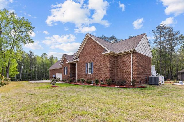 18212 Darden Scout RD, Courtland, VA 23837