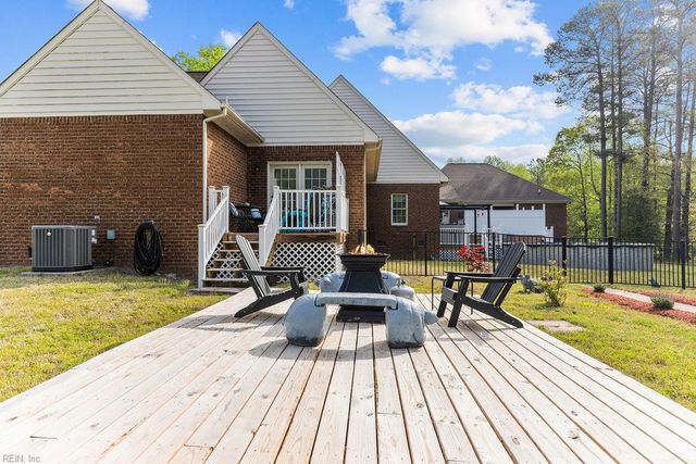 18212 Darden Scout RD, Courtland, VA 23837