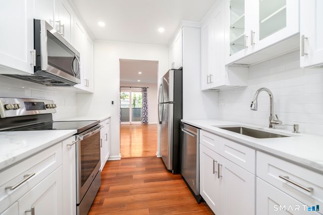2700 Bedford Street G, Stamford, CT 06905