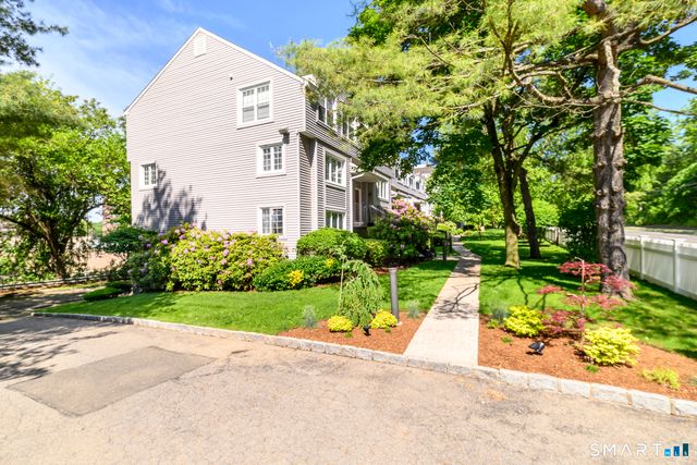 2700 Bedford Street G, Stamford, CT 06905