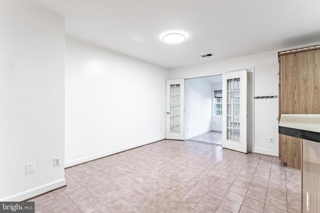 8031 MERRY OAKS CT, Vienna, VA 22182