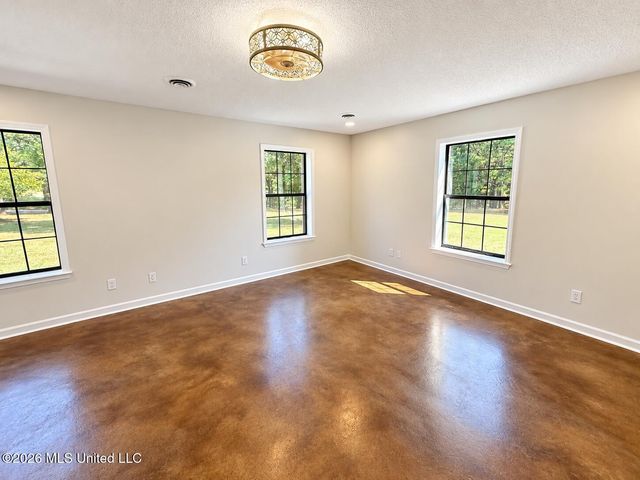 3461 Amy Drive, Nesbit, MS 38651