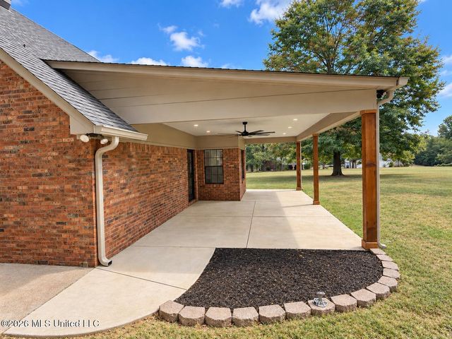 3461 Amy Drive, Nesbit, MS 38651
