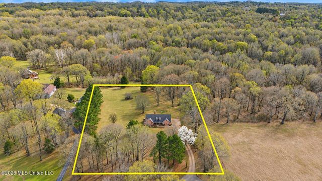 3461 Amy Drive, Nesbit, MS 38651
