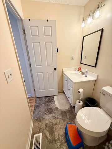 342 E Oak Street, Nicholasville, KY 40356