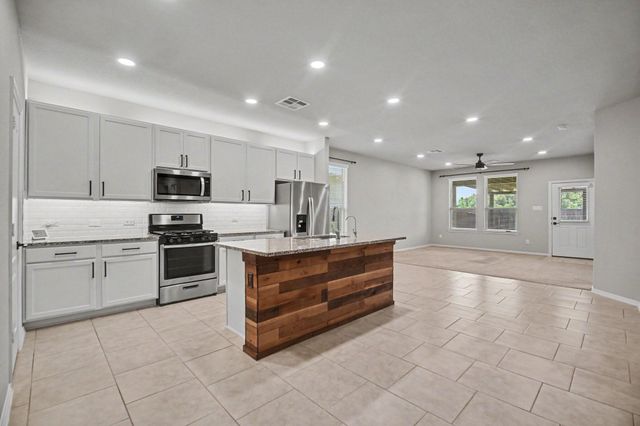 25628 Northpark Spruce Drive, Porter, TX 77365