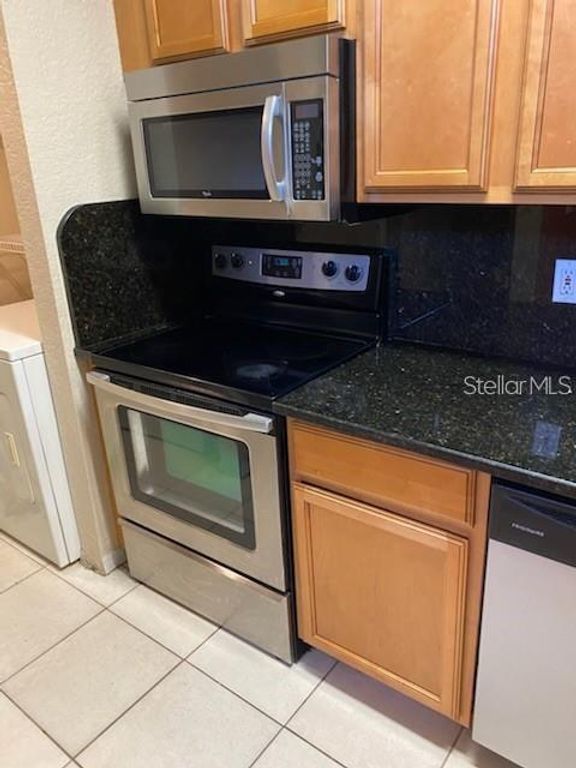 Image 6 of property listing at Address unavailable.