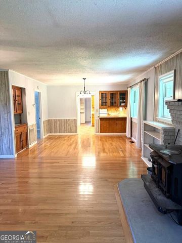 398 Taylors Chapel Road, Rabun Gap, GA 30568