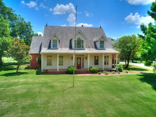 6800 E 15th Street, Edmond, OK 73013