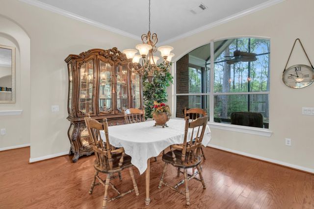 44 Windsor Bridge Drive, Conroe, TX 77384