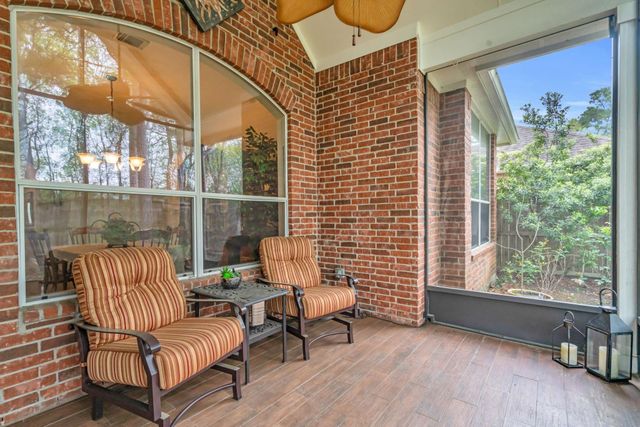 44 Windsor Bridge Drive, Conroe, TX 77384