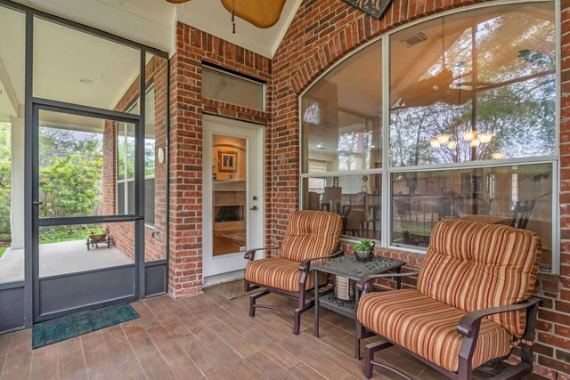 44 Windsor Bridge Drive, Conroe, TX 77384