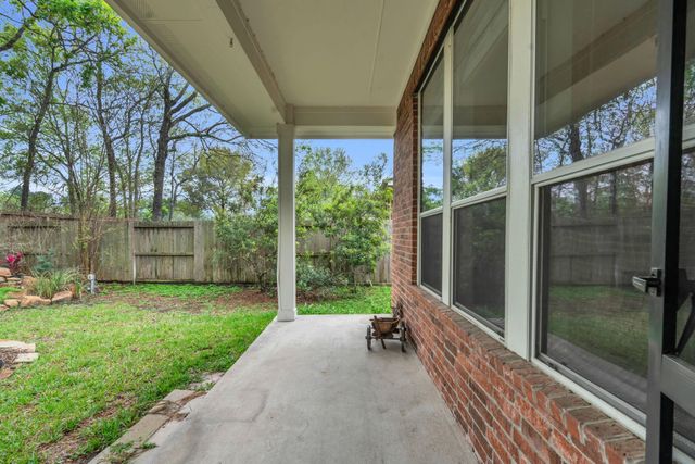 44 Windsor Bridge Drive, Conroe, TX 77384