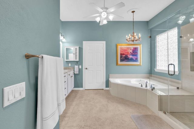 44 Windsor Bridge Drive, Conroe, TX 77384