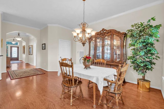 44 Windsor Bridge Drive, Conroe, TX 77384