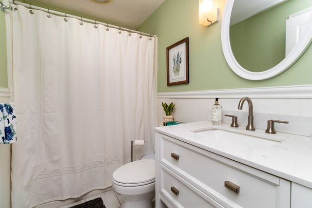49 Brookside Rd, Braintree, MA 02184