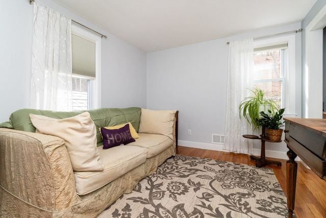 49 Brookside Rd, Braintree, MA 02184