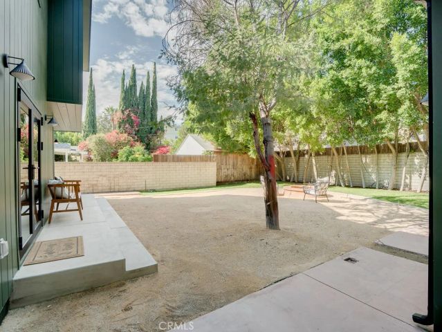 11911 Hartsook, Valley Village, CA 91607