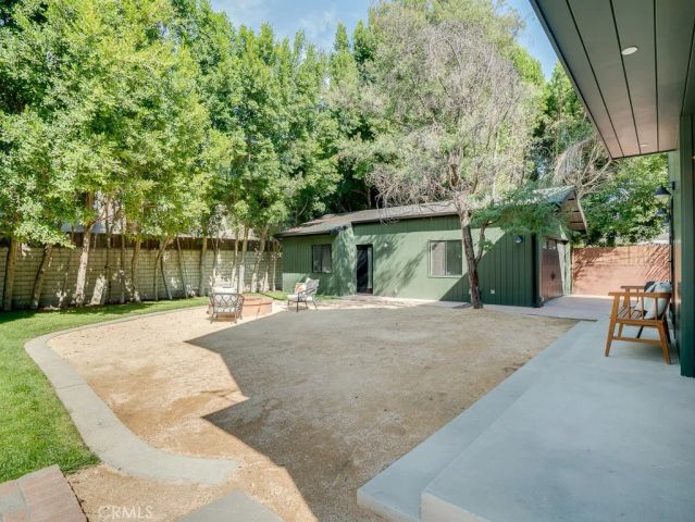 11911 Hartsook, Valley Village, CA 91607