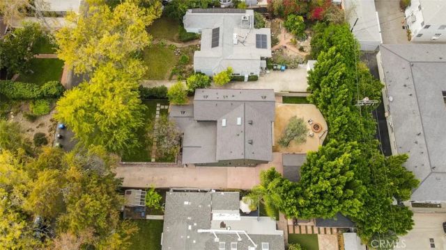11911 Hartsook, Valley Village, CA 91607