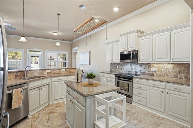 1661 Partridge RUN, Bentonville, AR 72713