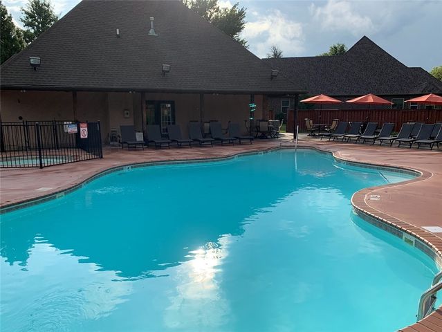 1661 Partridge RUN, Bentonville, AR 72713