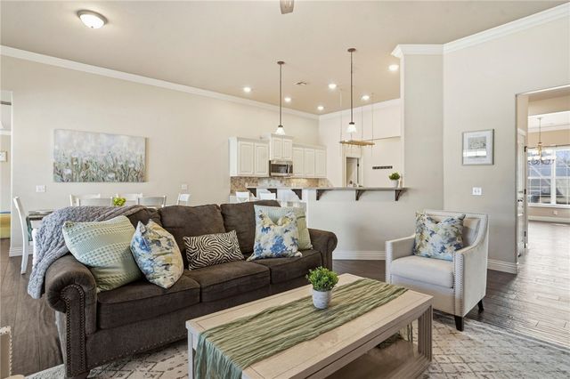 1661 Partridge RUN, Bentonville, AR 72713