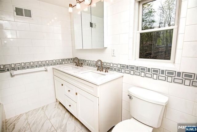 352 Billington Road, Teaneck, NJ 07666