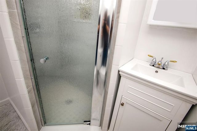 352 Billington Road, Teaneck, NJ 07666